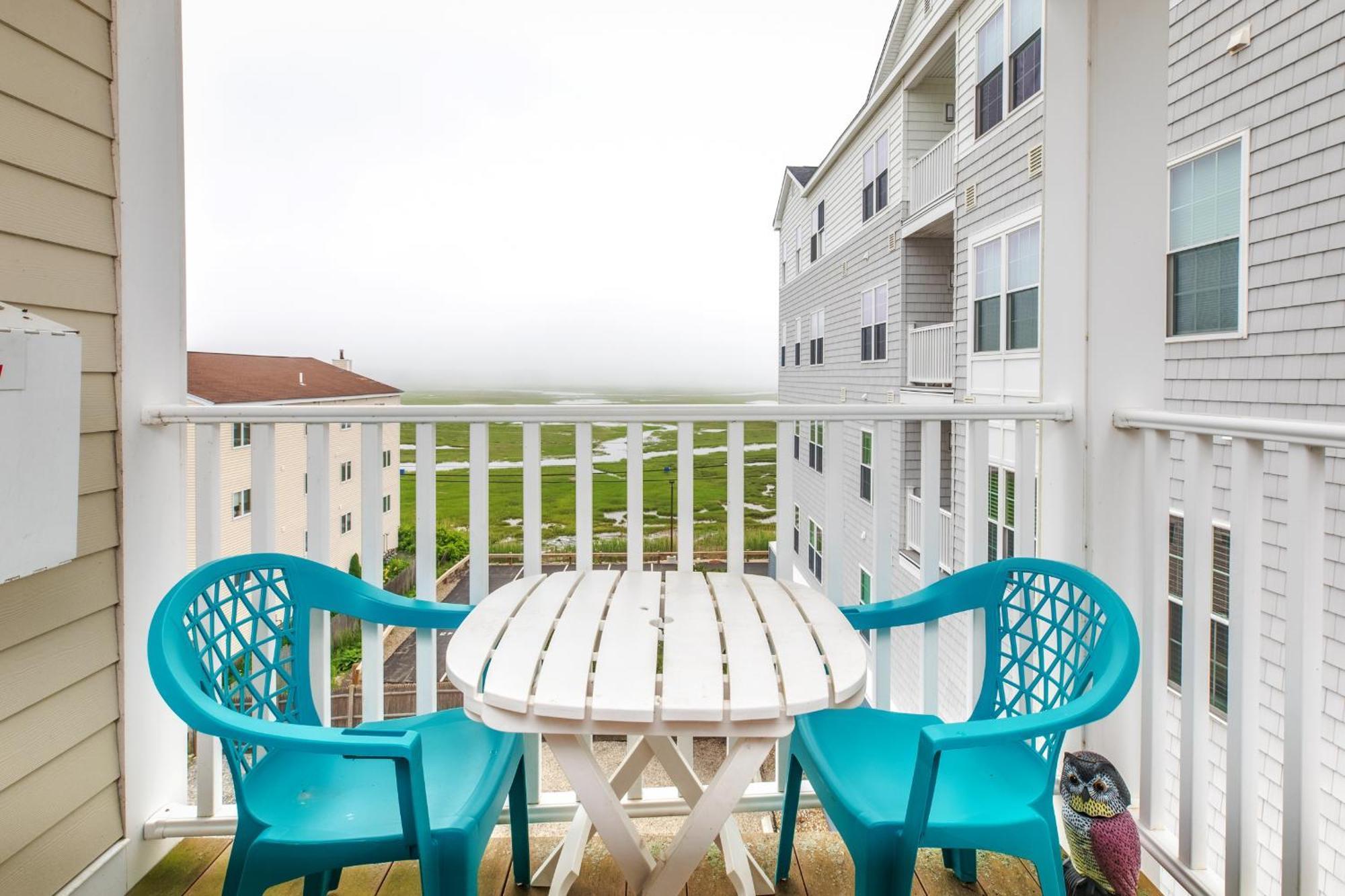 Atlantic Breeze Suites Hampton Exterior photo